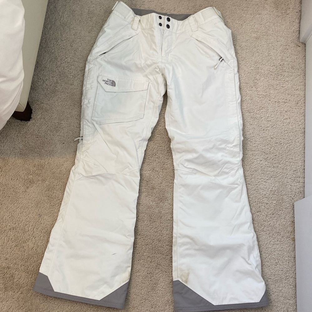 The North Face Womens White Ski Snow pants. Size M